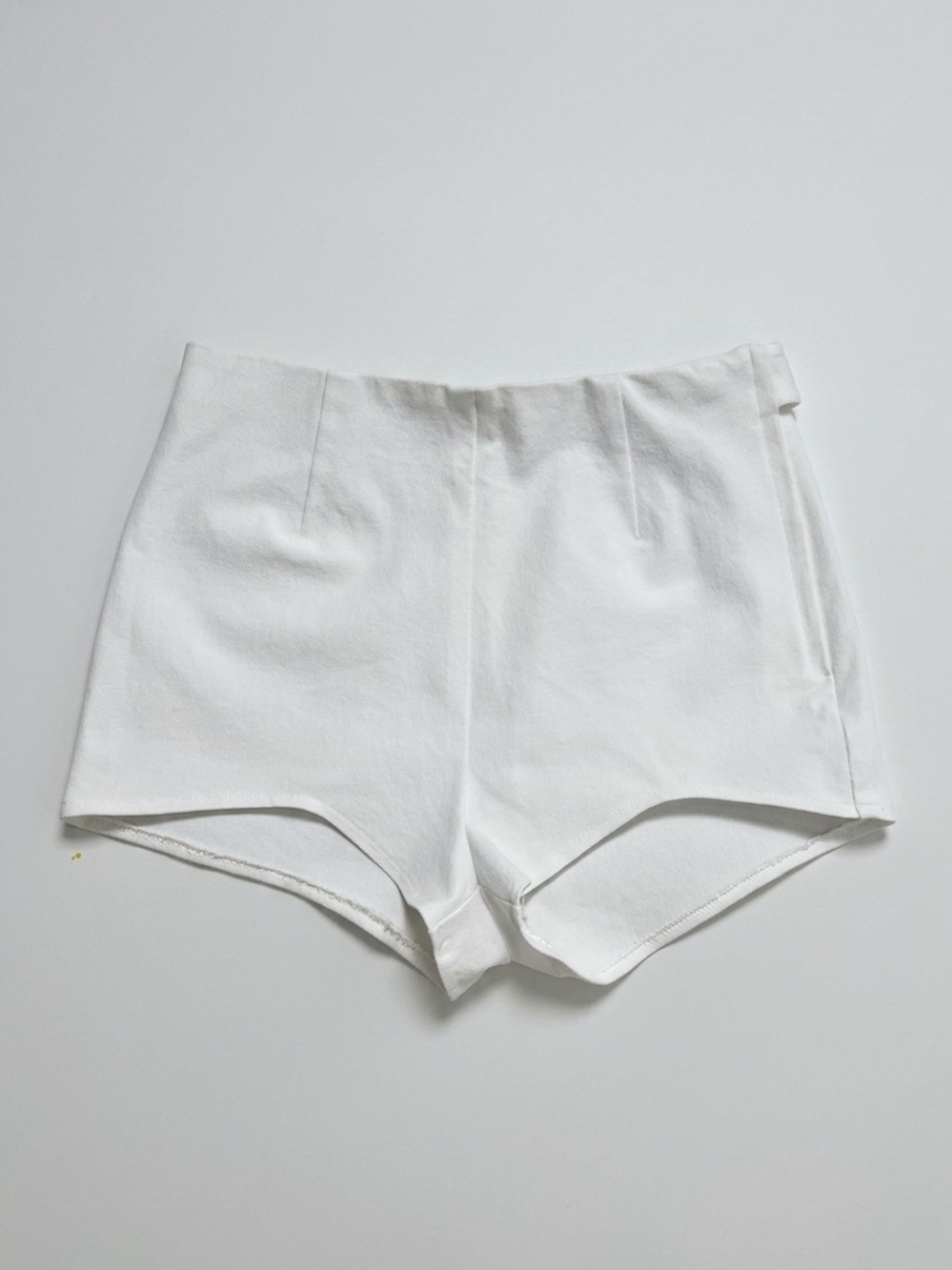 DÔEN Lula High Rise Micro Shorts In Salt White Size 2